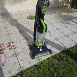 Pet Hair Vaccuum Bissell Power Force 