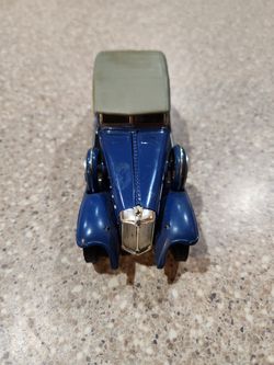 1:18 Signature Models 1930 Packard Victoria – Die-Cast
