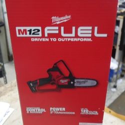   Milwaukee M12 Fuel 2527-21 Hatchet 6" Pruning Saw - Brand New. 