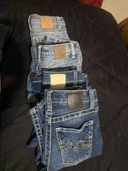4 BKE size 8regular de niño, 3 Salvage different size