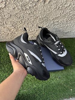 Dior b22