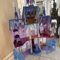 Frozen dollhouse 5ft tall slim