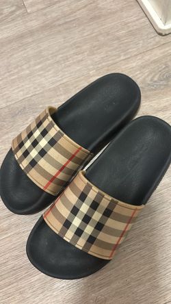 Burberry Kids Slides