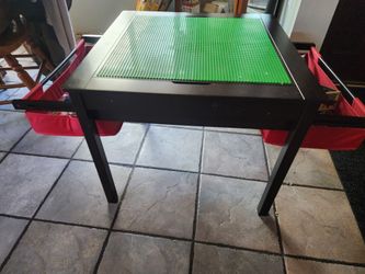 Lego table with legos
