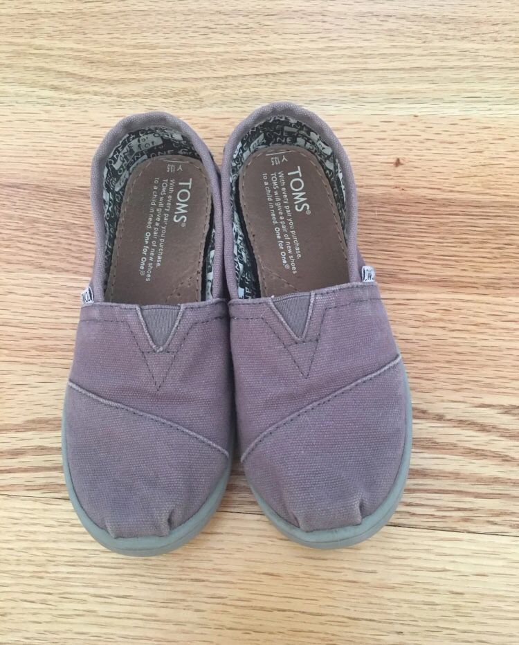 Toms Girls Shoes -13.5 size