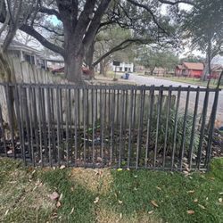 Metal Gate Panels
