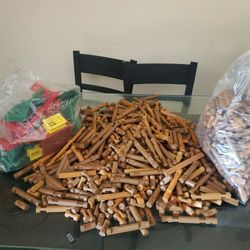 Very Large Lot Licoln Logs 1000 Pieces Approximately 