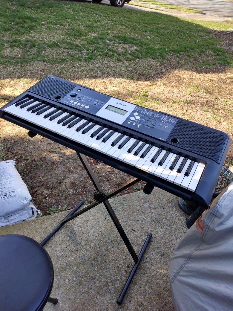 Yamaha Keyboard Ypt 230