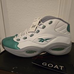 Allen Iverson - Reebok Question Mid Basketball Shoes