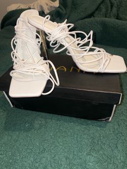 White /gold heels