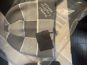 Louis vuitton checkered beanie