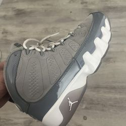 Jordan 9 Cool Grey Size 4.5 