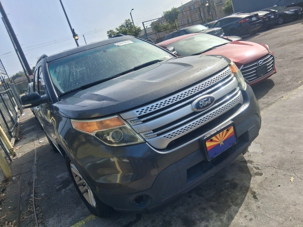 2014 Ford Explorer
