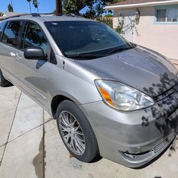 2005 Toyota Sienna
