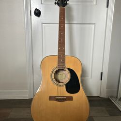 Mitchell D120PK Acoustic Guitar Pack