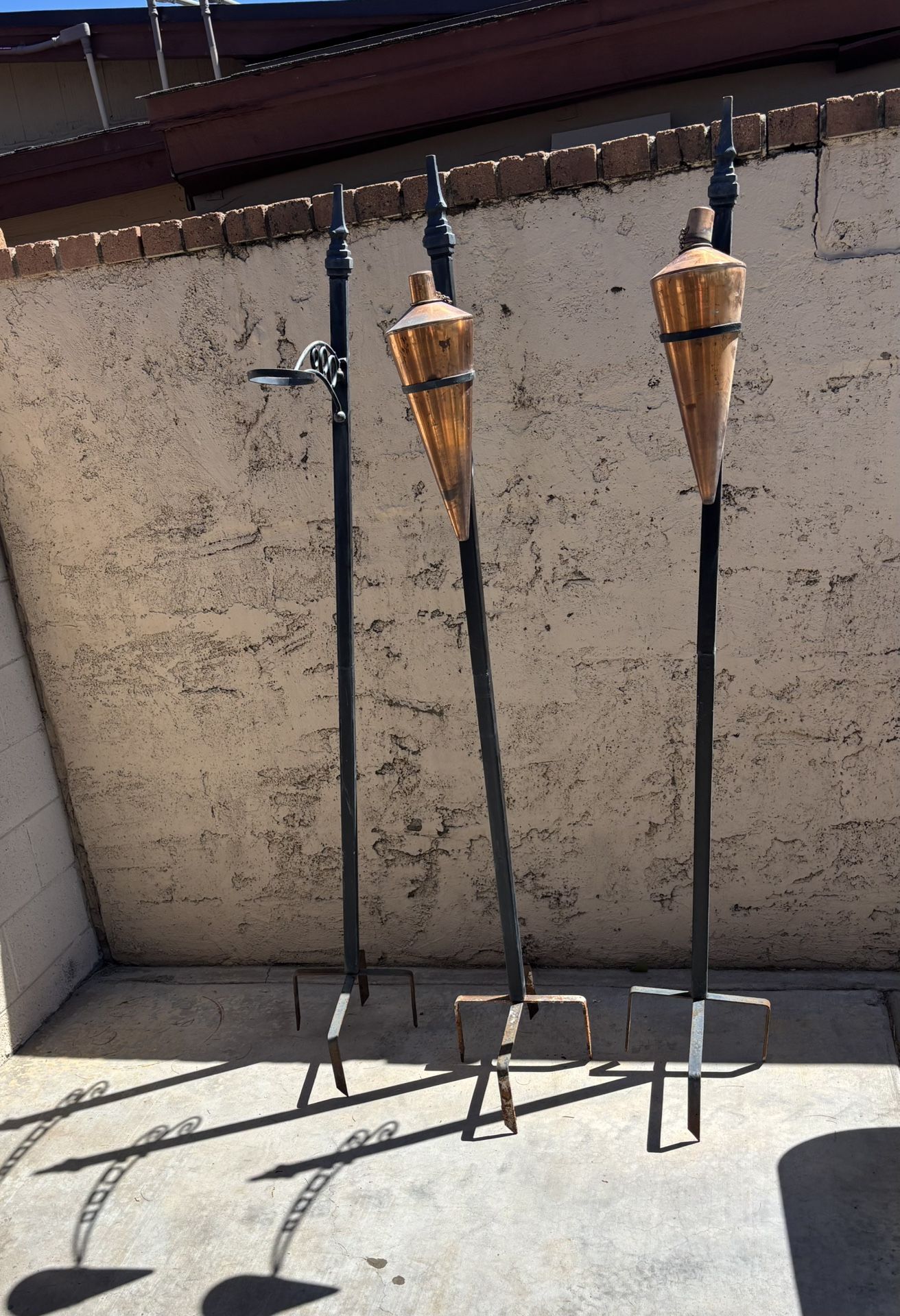 Outdoor Torches with Decorative Stakes