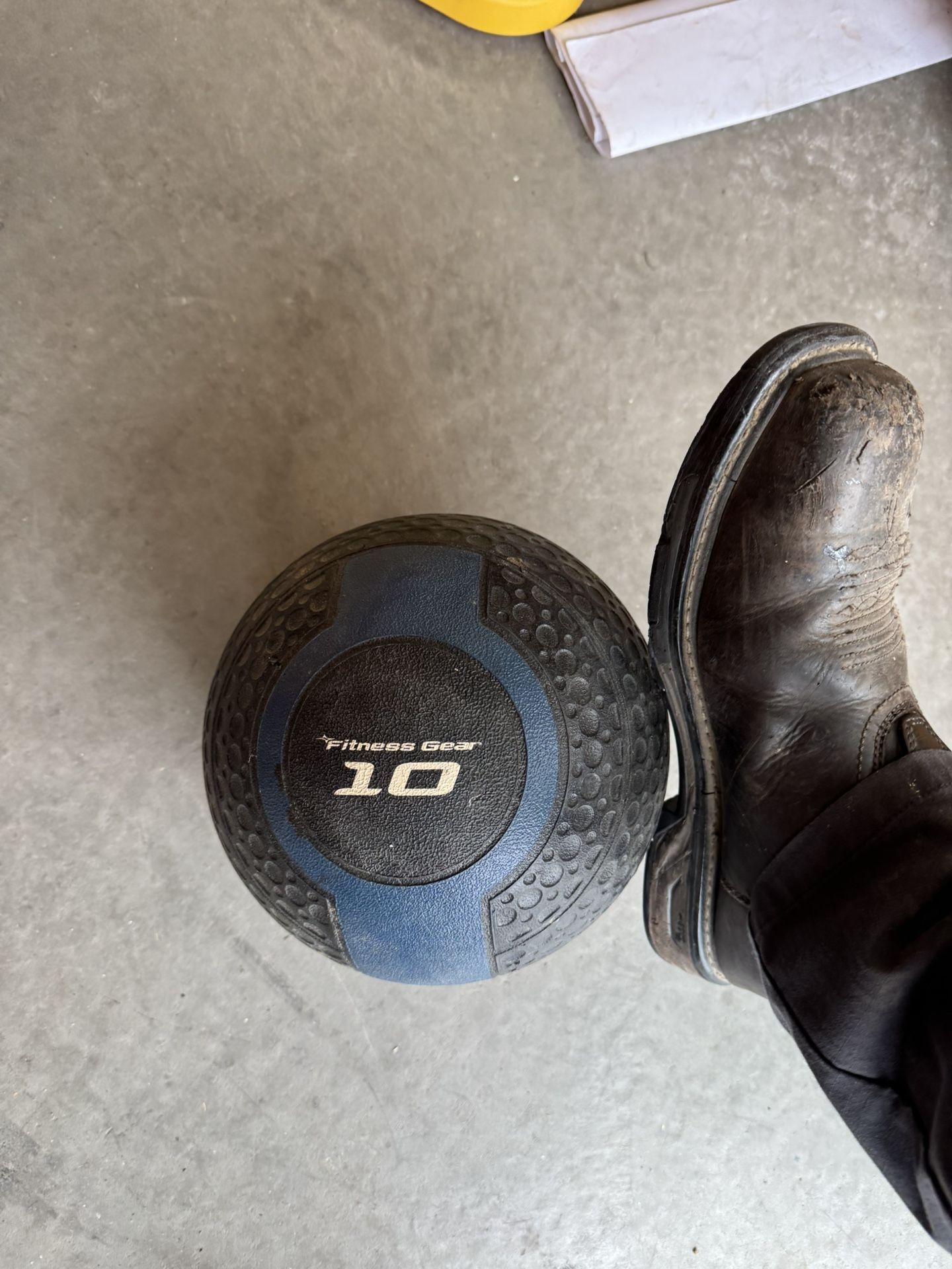 10lb Medicine Ball