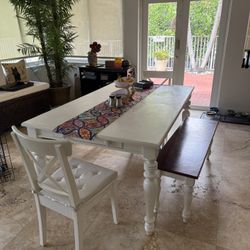 Dinning table with Chairs