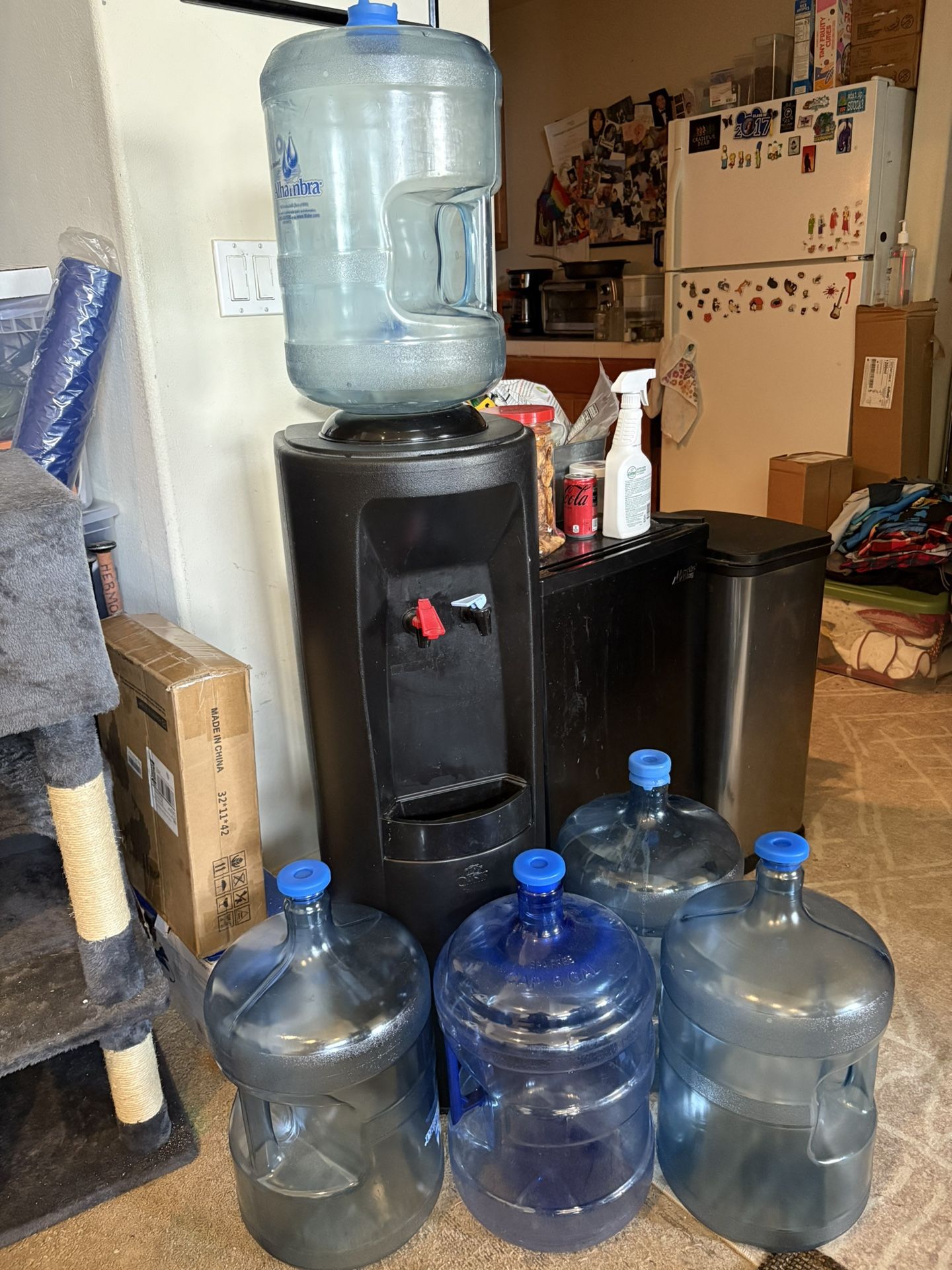 Water dispenser with (5) 5 gallon water bottles Hot and cold water