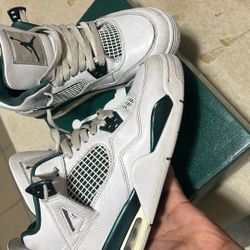 Jordan 4 