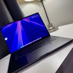 MacBook Pro 16-inch, 48GB, 512gb SSD. 