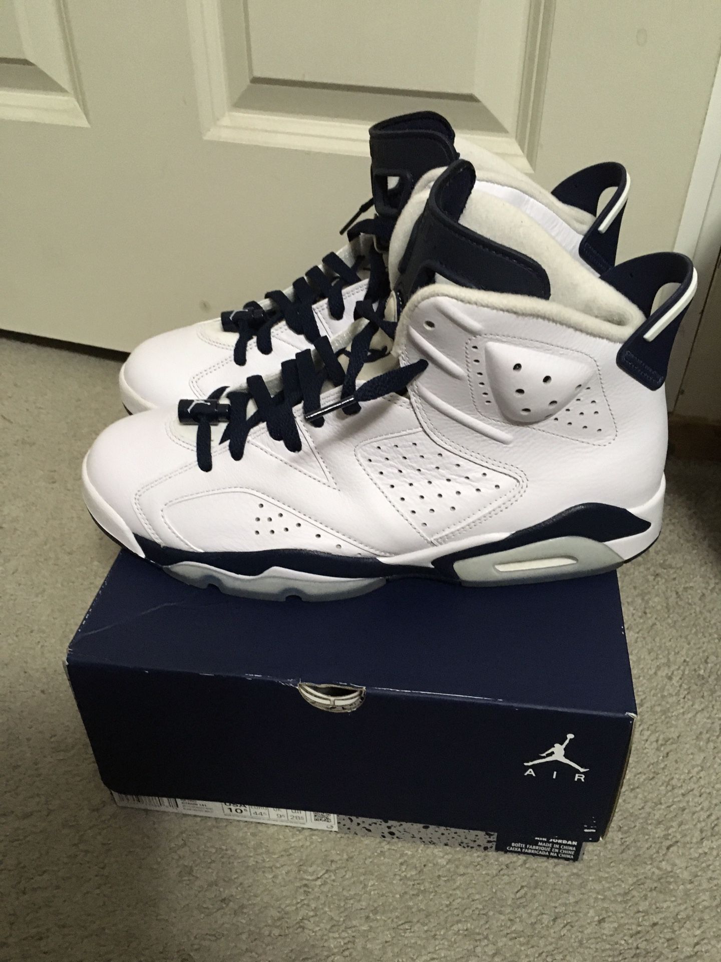 VNDS JORDAN 6 MIDNIGHT SIZE 10.5