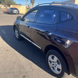 2014 Nissan Rogue. $1500 OBO Clean And Open Title