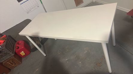 Office table