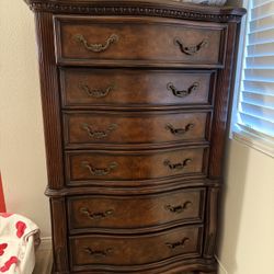 Wooden Drawer/Dresser