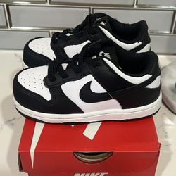 NIKE PANDA DUNKS SNEAKERS TODDLER 8C