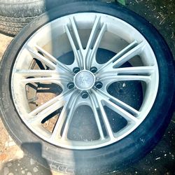 Set of 4 Niche Alloy Wheels with Tires 235/40 R19