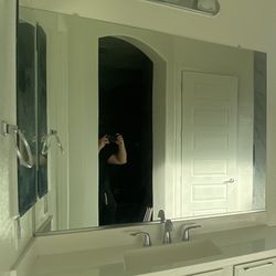 Bathroom Mirror Size 60x42”