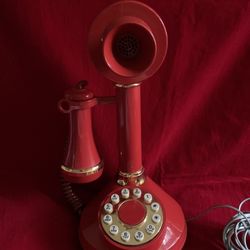VINTAGE RED 1973 CANDLESTICK TELEPHONE (DECO-TEL)