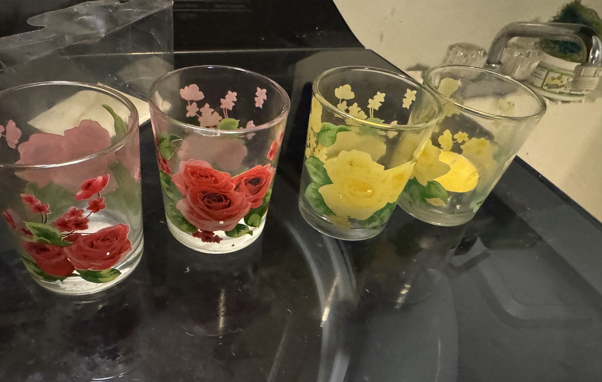 TEA LIGHT HOLDER (NEW)