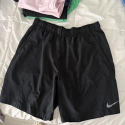 Men’s Nike shorts/shirts size Large And XL 