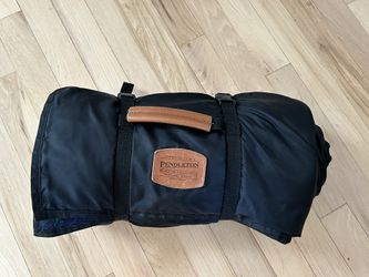 Vintage Pendleton 100% Wool  Nylon Backed Roll Up Blanket For Picnic Stadium Car 