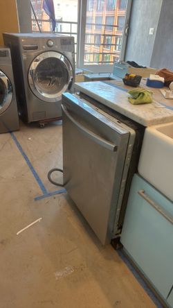 NEW Samsung Stainless Steel Dishwasher Never Used