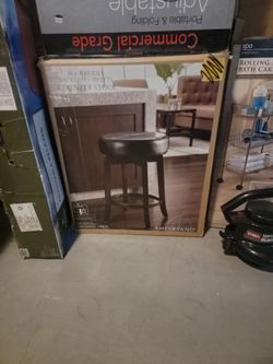 backless counter stool 