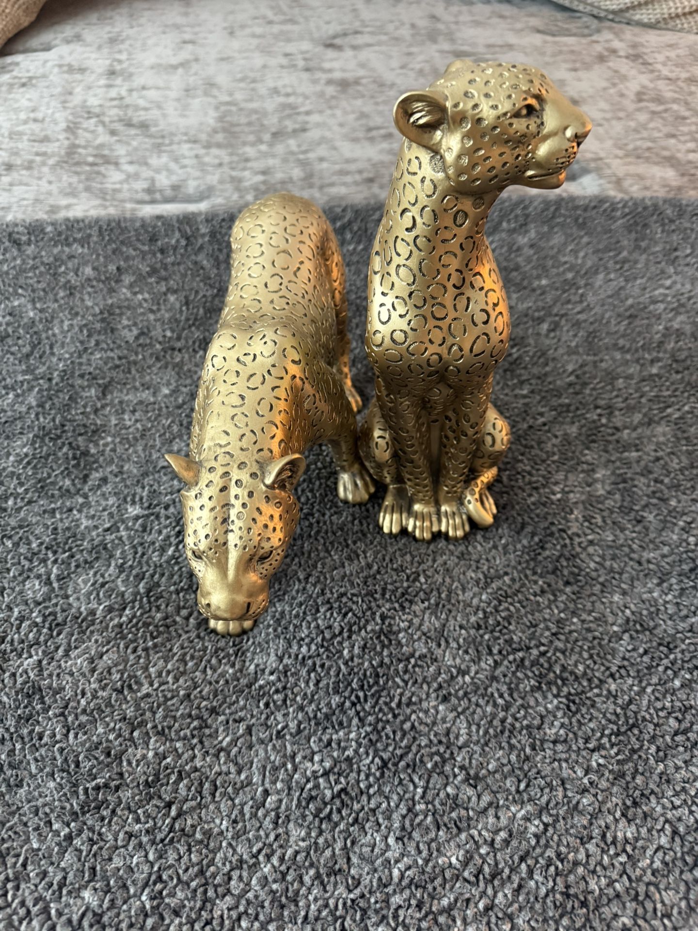 Gold Cheetah Statues (Set of 2)