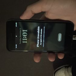 iPhone 7 for sell cheap locked