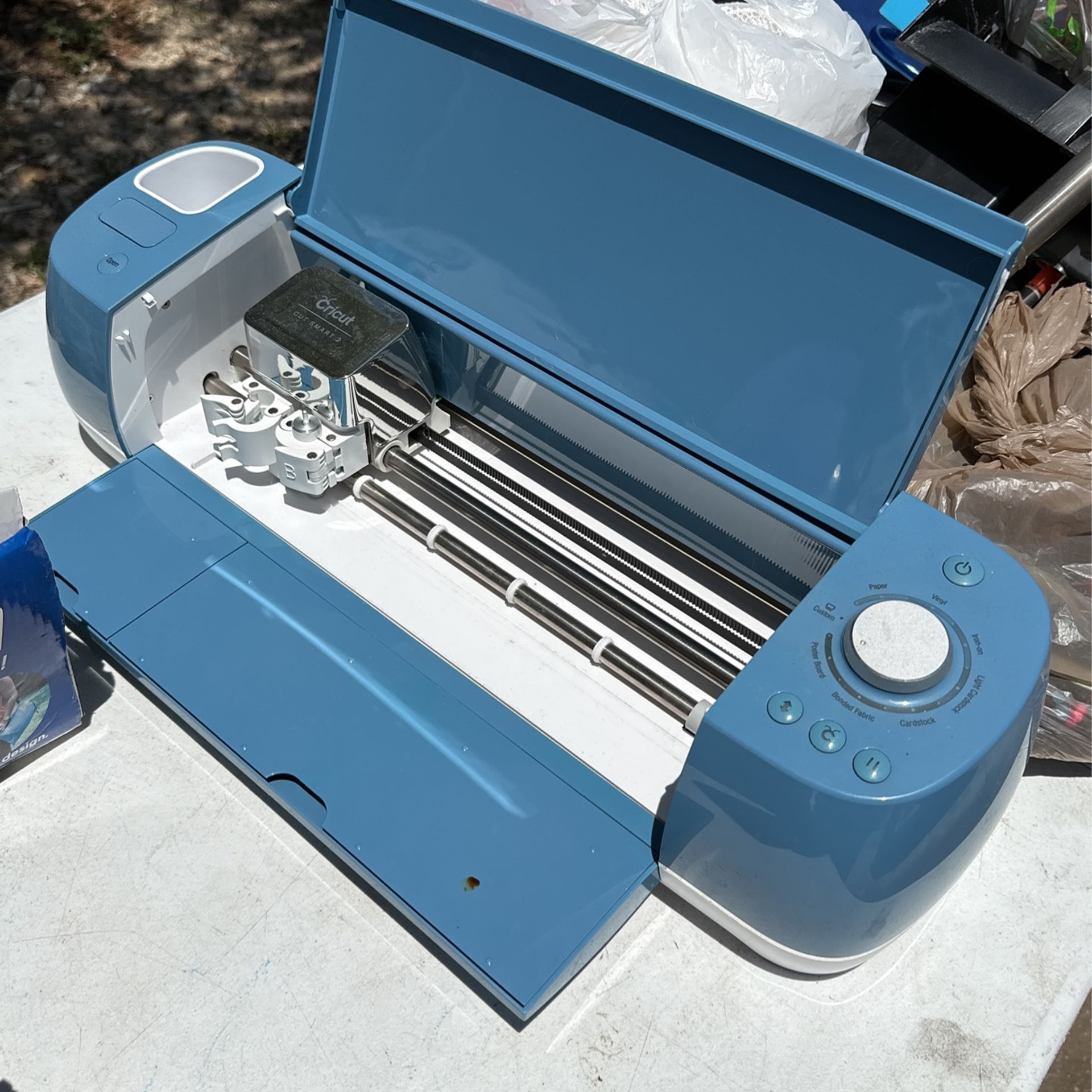 Cricut Machine Explore Air 2 for Sale in Port Richey, FL OfferUp