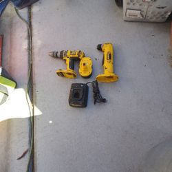 2 Drill Battery And Charger De Walt