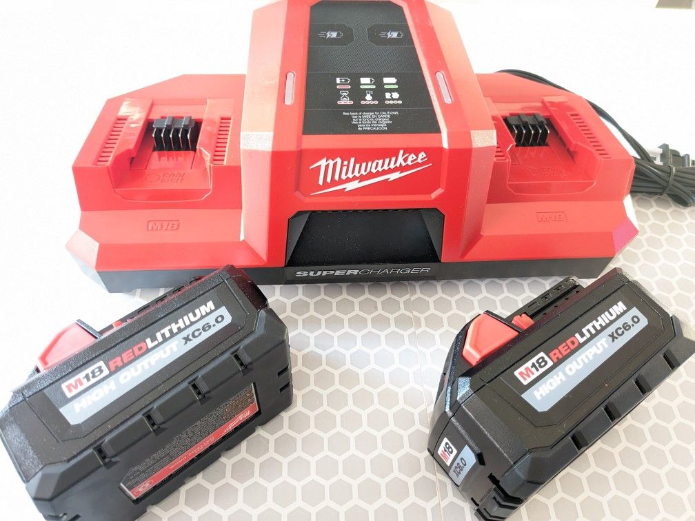 M18 Milwaukee SUPER CHARGER + XC 6.0 HIGH OUTPUT 2 Pack Starter Kit