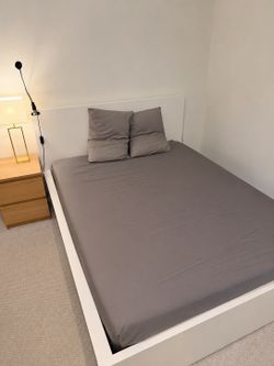Queen size bed frame - BED FRAME ONLY
