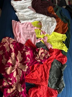 Mixed Women's Clothing Bundle Lot