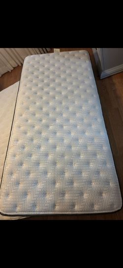 Brand new beautiful twin size mattress only  . ( never used ).