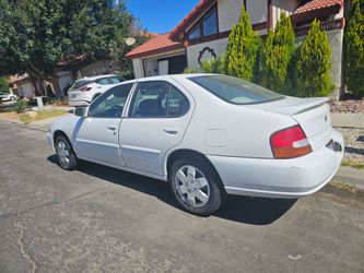 1999 Nissan Altima