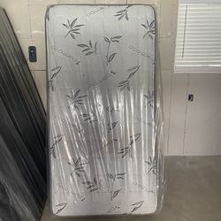 Twin Size Mattress And Box Spring 
