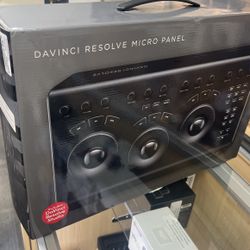 Blackmagic Design DaVinci Resolve Micro Panel with Resolve Studio Software