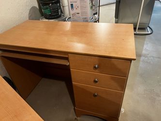 Light Wood Computer Desk with Drawers